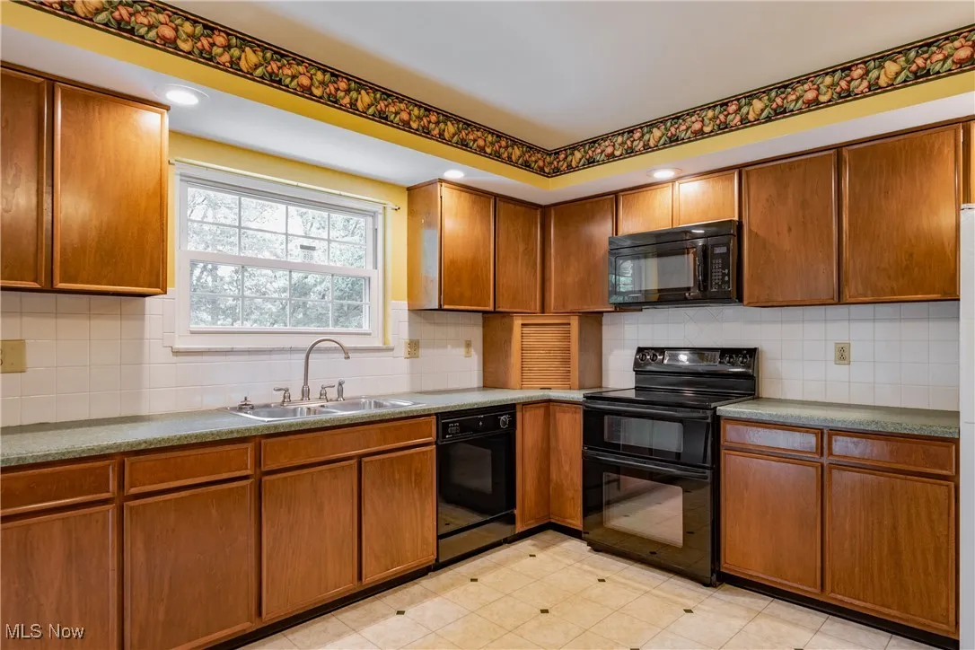 30 N Hills Drive, North Hills, West Virginia,MLS Now Listing ID