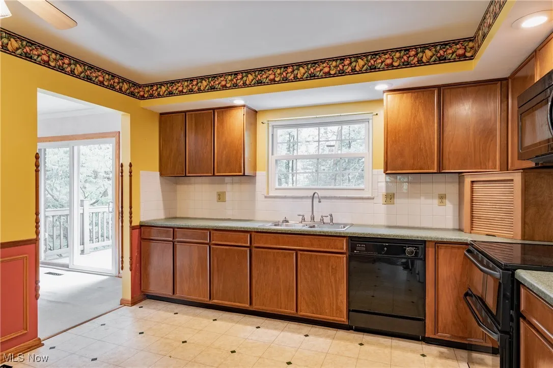 30 N Hills Drive, North Hills, West Virginia,MLS Now Listing ID