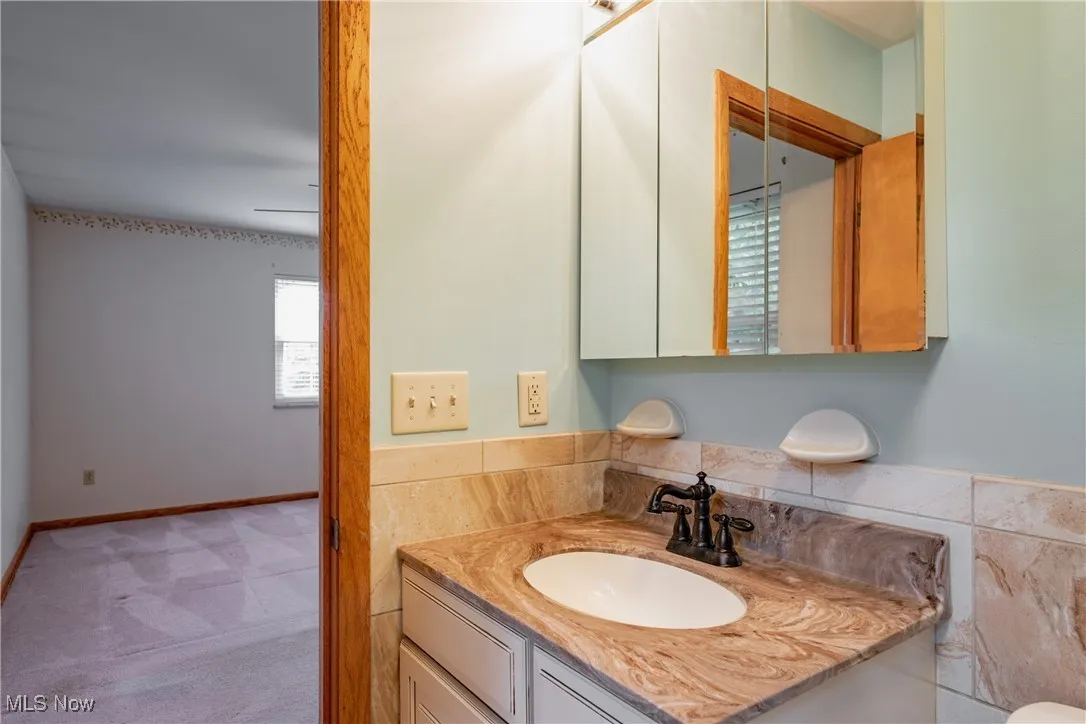 30 N Hills Drive, North Hills, West Virginia,MLS Now Listing ID