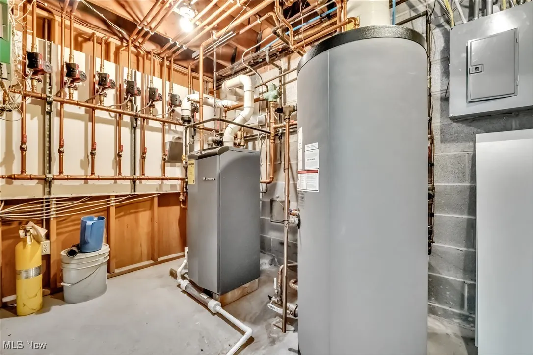 Medchanical room with some very impressive pipes for the 7-zone boiler new in December 2023