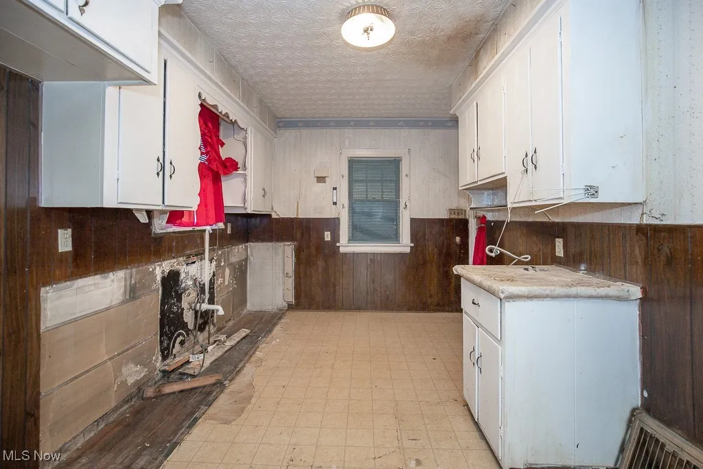 650 Sunset View Drive, Akron, Ohio,MLS Now Listing ID