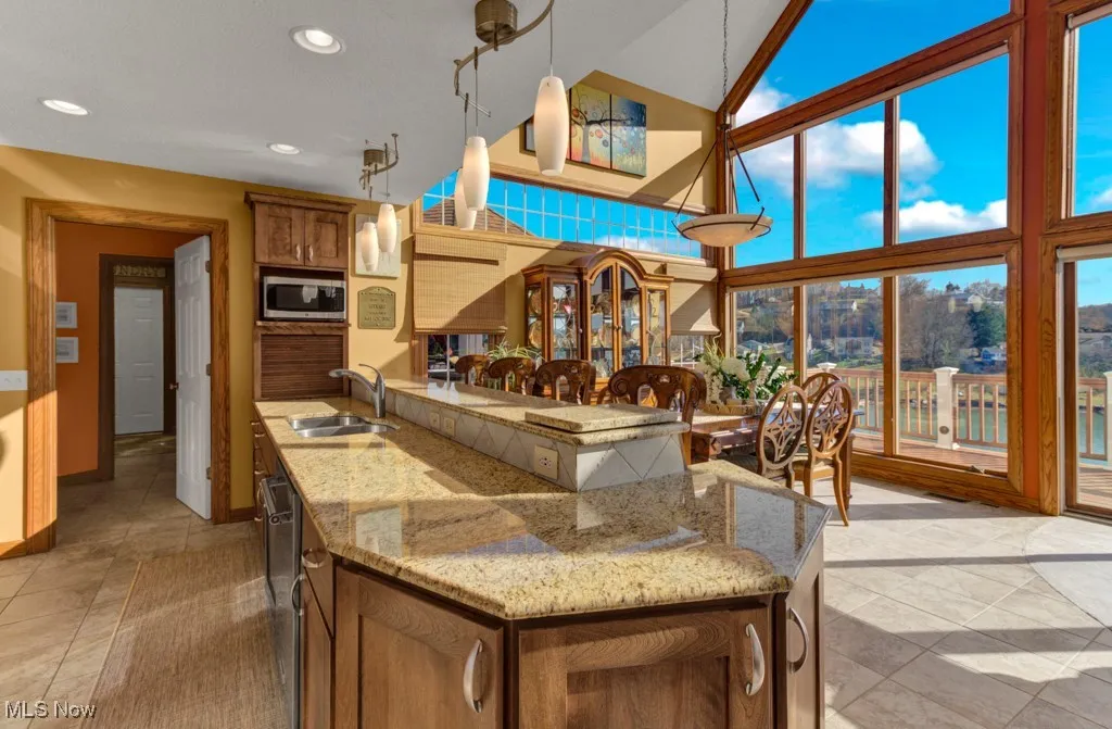376 E Mohawk Drive, Malvern, Ohio,MLS Now Listing ID