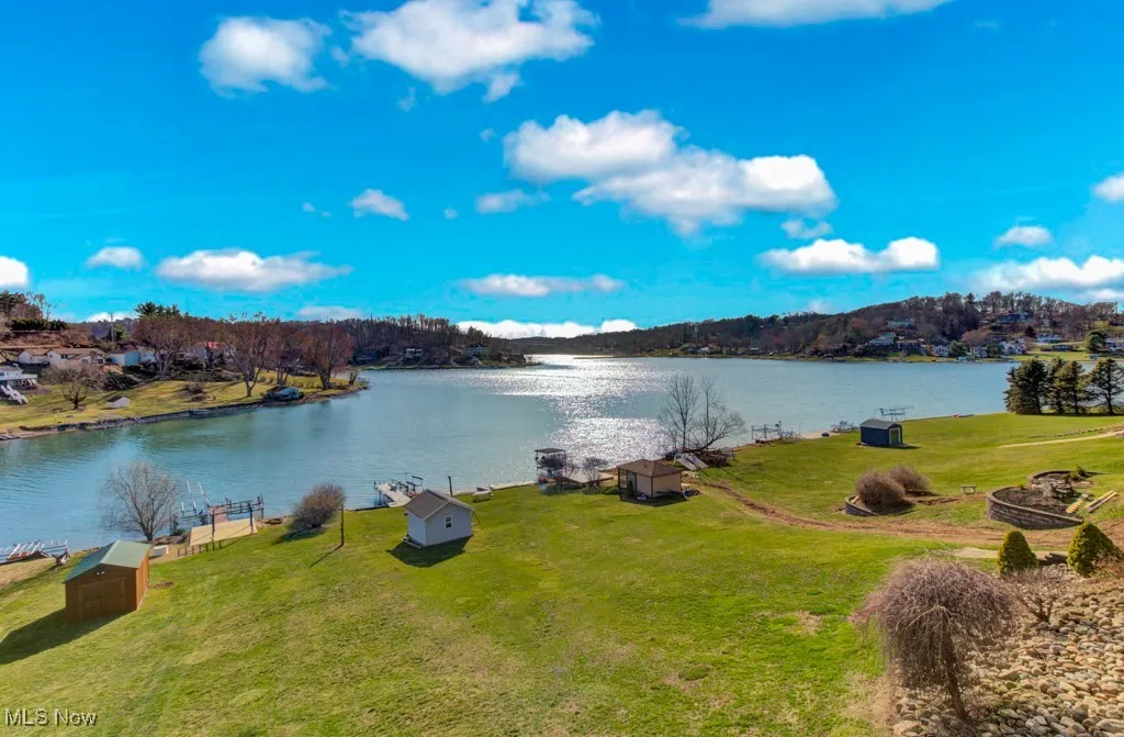 376 E Mohawk Drive, Malvern, Ohio,MLS Now Listing ID