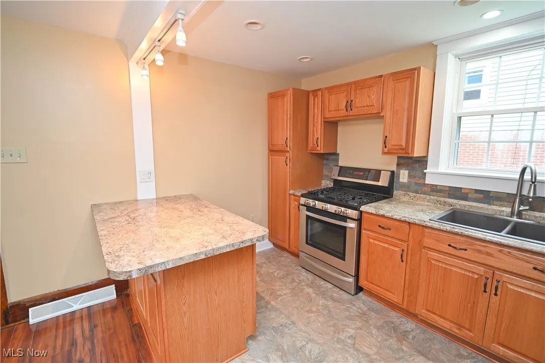 420 E North Avenue, East Palestine, Ohio,MLS Now Listing ID