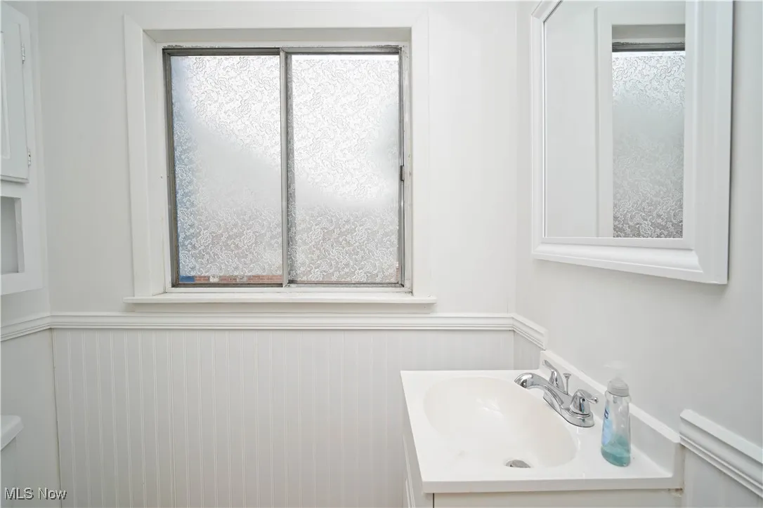420 E North Avenue, East Palestine, Ohio,MLS Now Listing ID