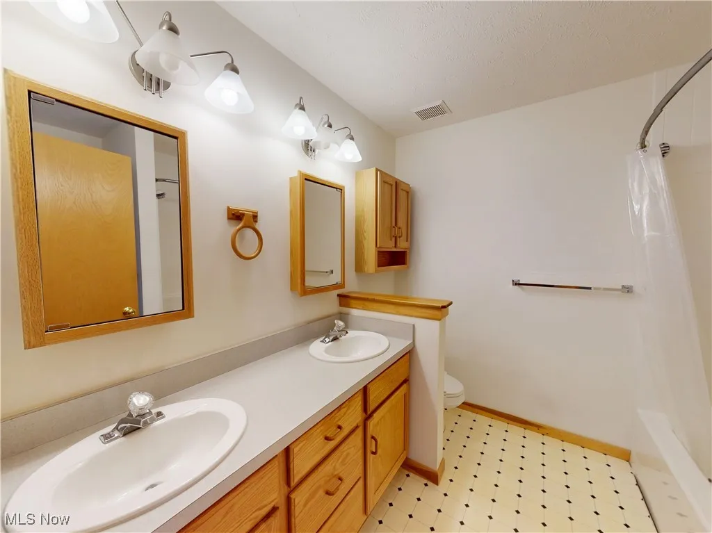 Second floor bath