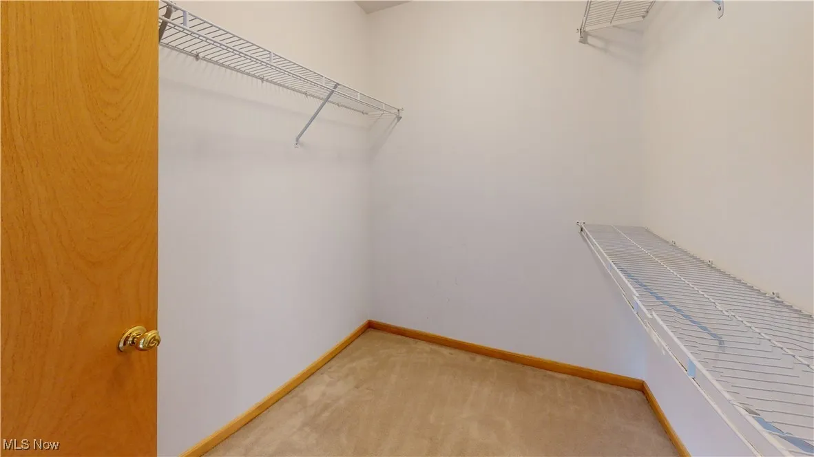 2nd bed closet