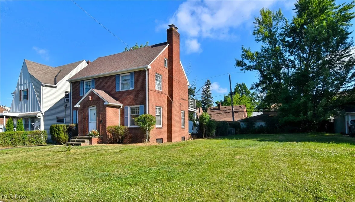 Vacant lot next to home available though City.