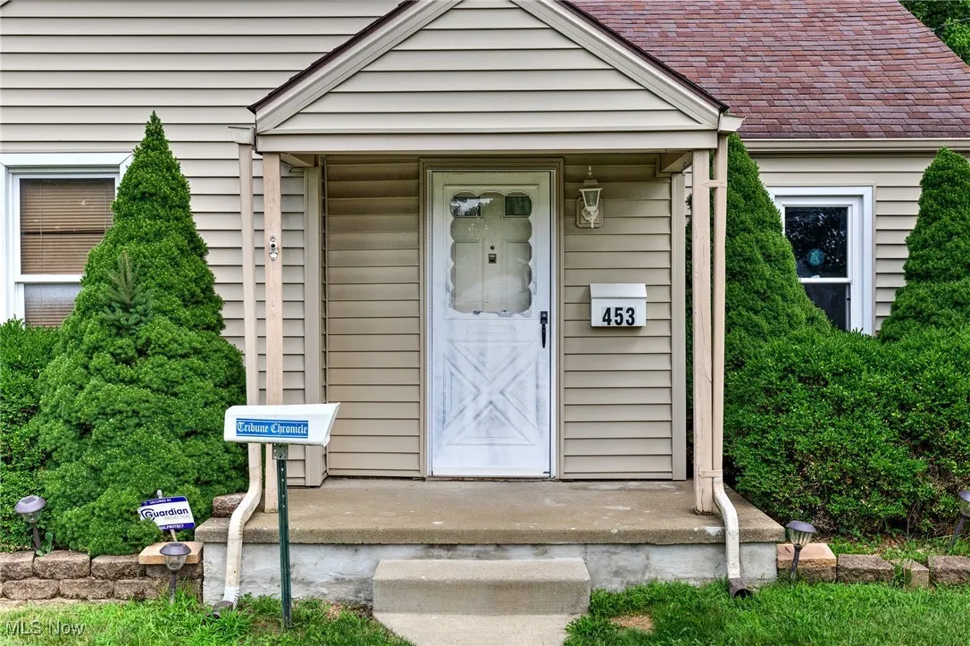 Entrance to property
