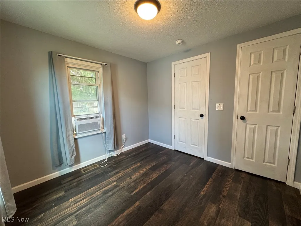 10x10 Bedroom