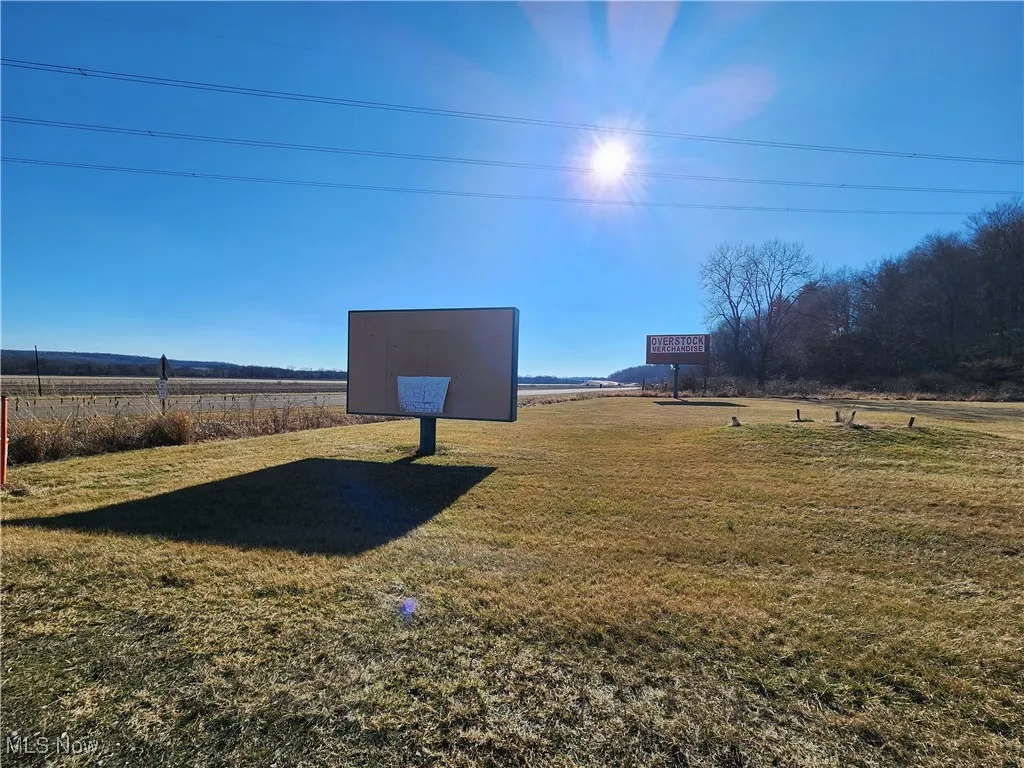View of yard featuring a rural view