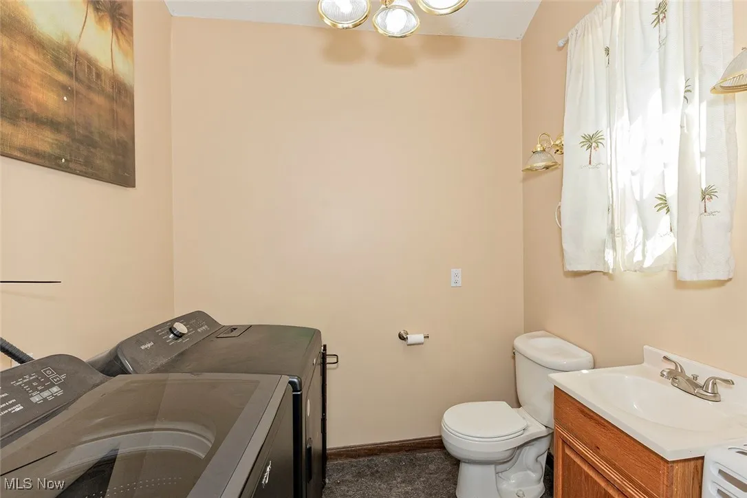 Combination Laundry/Half-bath on the main floor is very conveniently located !