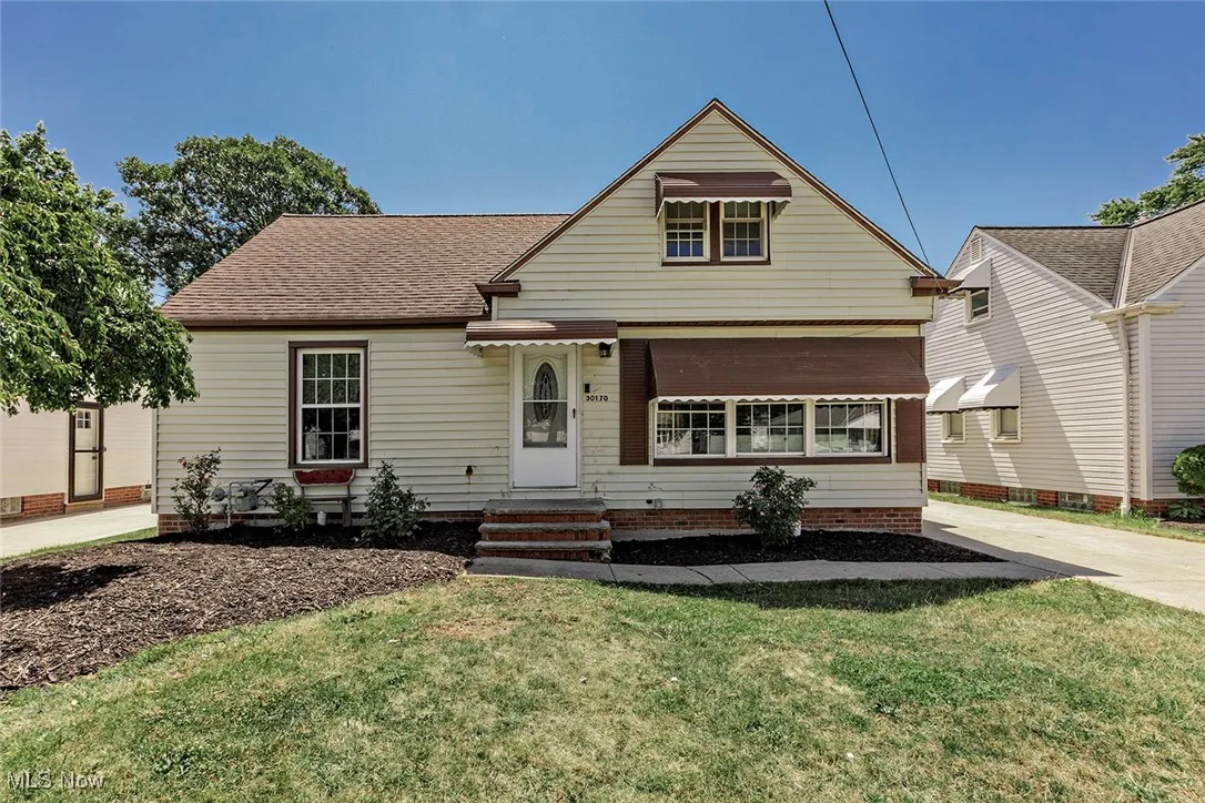 Welcome to 30170 Truman Avenue in Wickliffe !