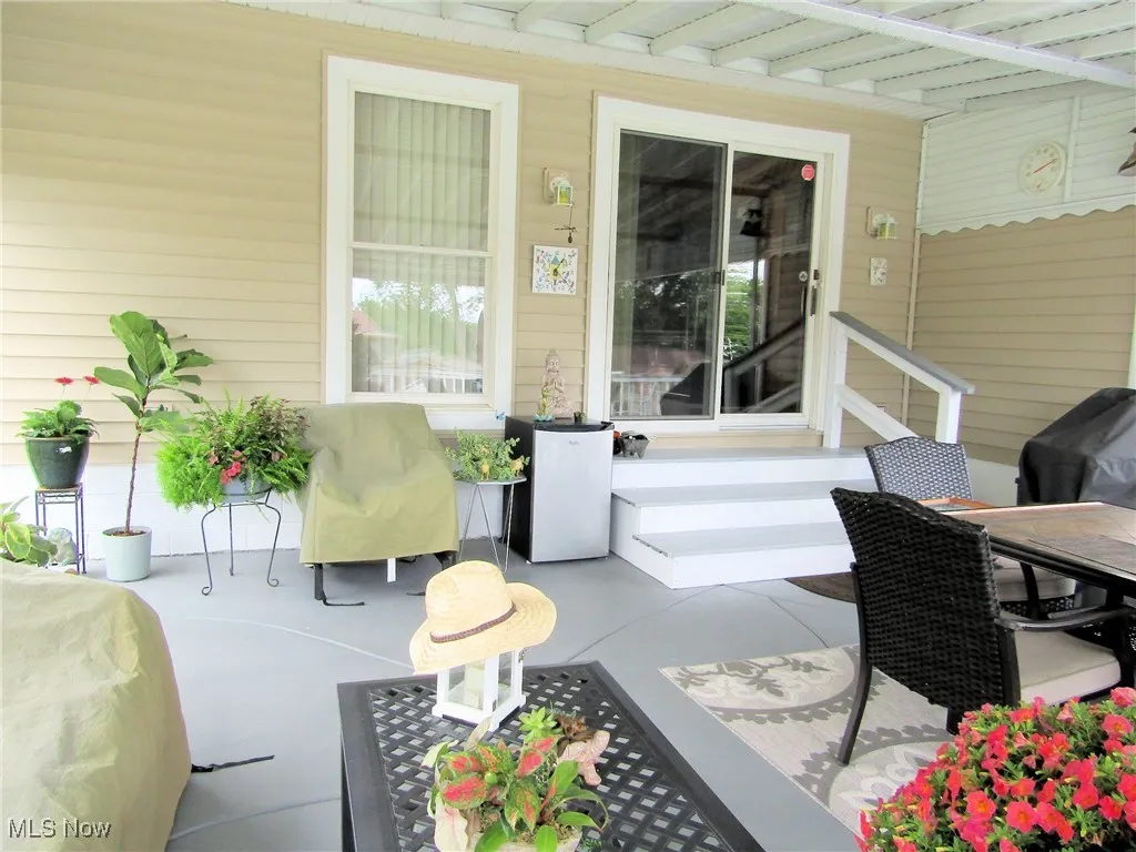 View of patio / terrace featuring entry steps