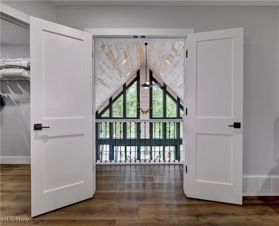 Detailed view of wood finished floors