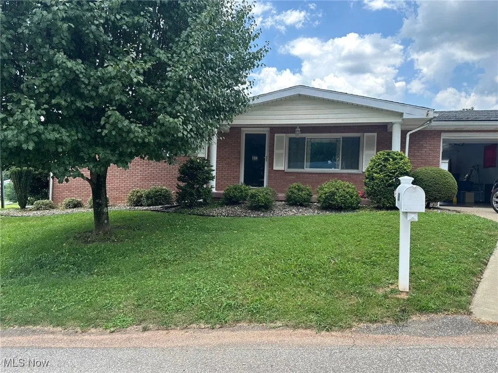 53 Central Drive, Vienna, West Virginia 26105,MLS Now Listing ID