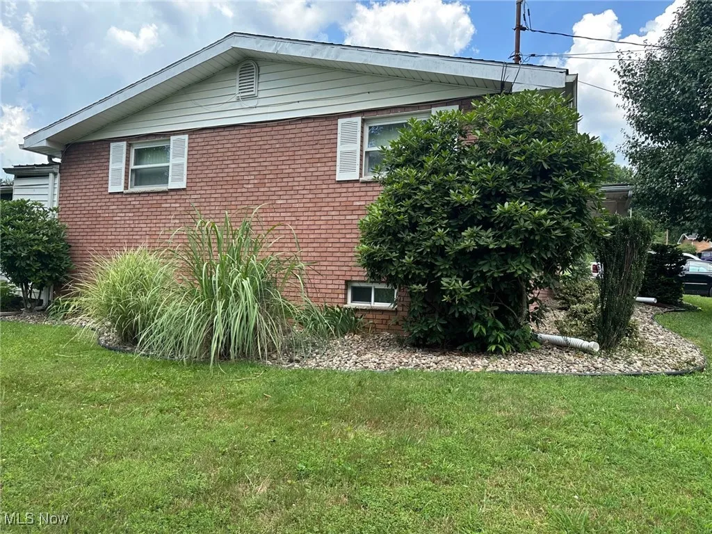 53 Central Drive, Vienna, West Virginia 26105,MLS Now Listing ID