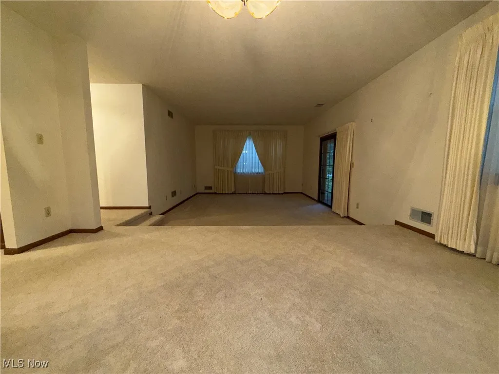 Dining room to Living room