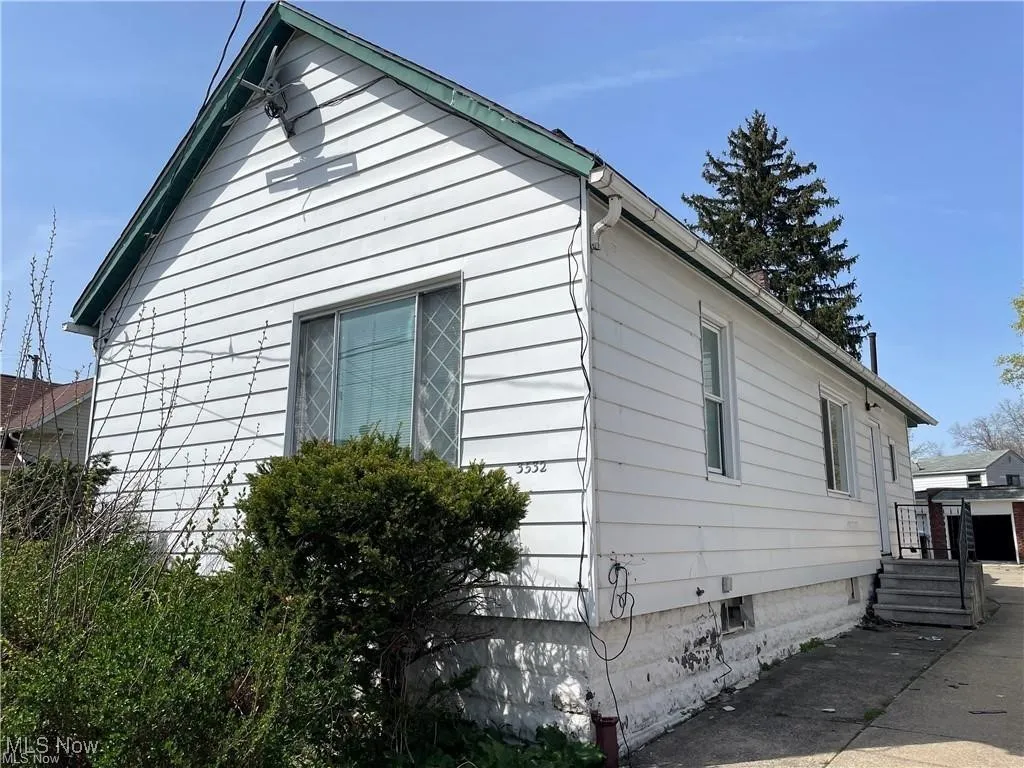 View of side of property