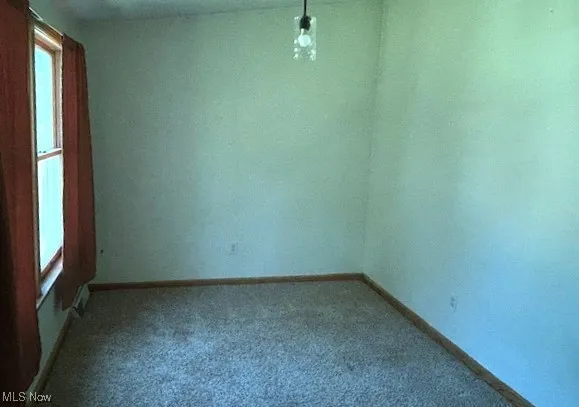 Empty room with carpet