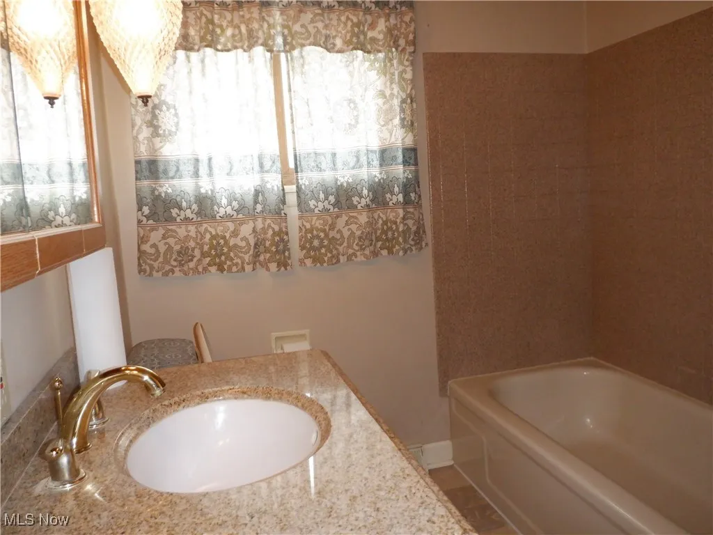 248 Gladys Drive, Brunswick, Ohio,MLS Now Listing ID