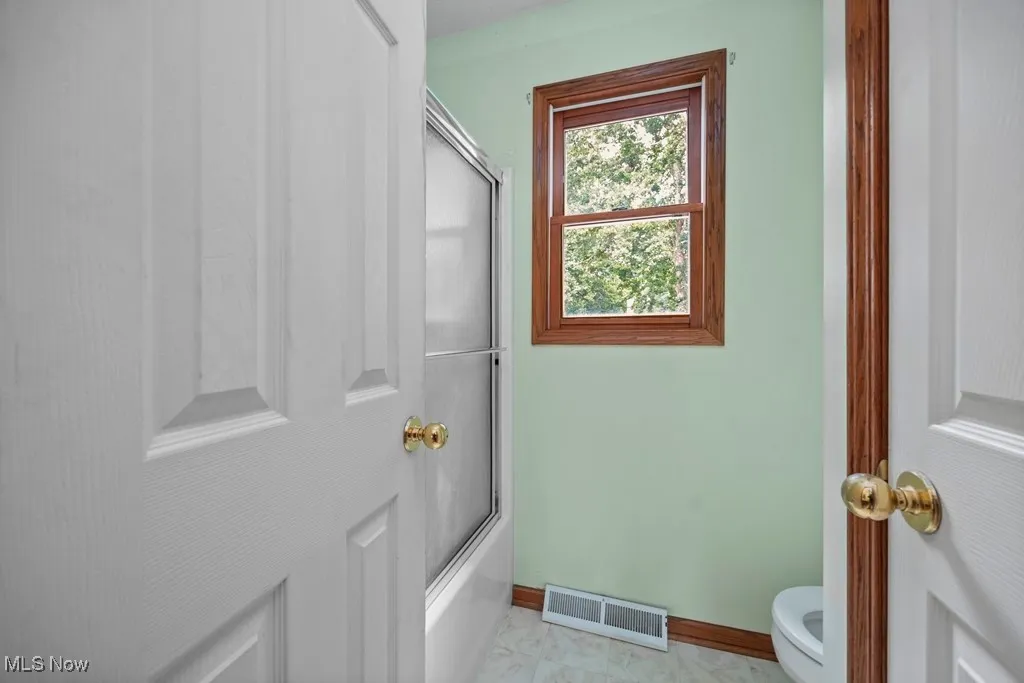 2nd floor hallway