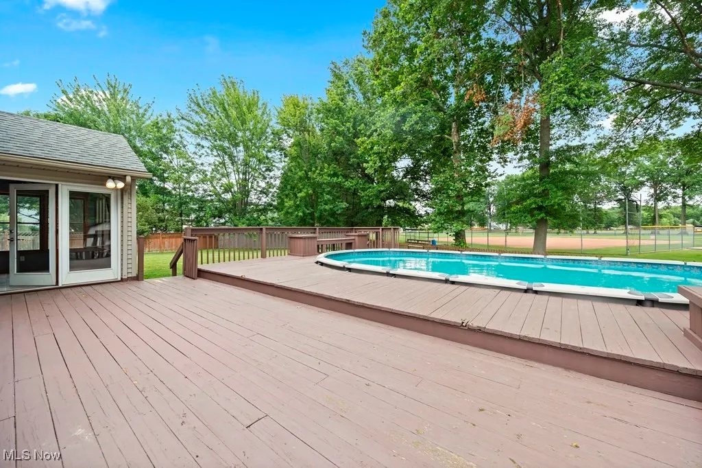Deck/pool off sunroom