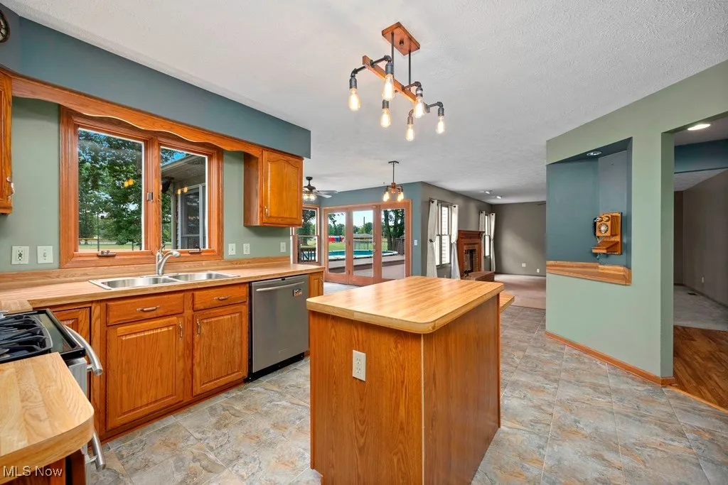 130 Santa Fe Court, Elyria, Ohio,MLS Now Listing ID