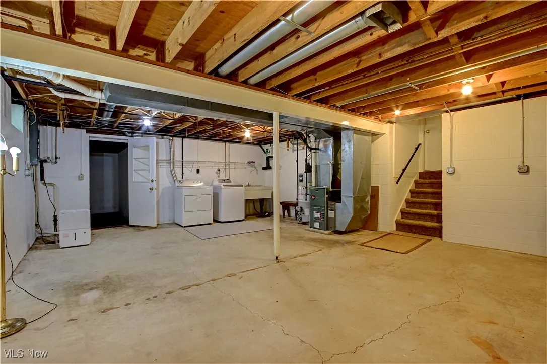 35083 Riegelsberger Road, Avon, Ohio,MLS Now Listing ID