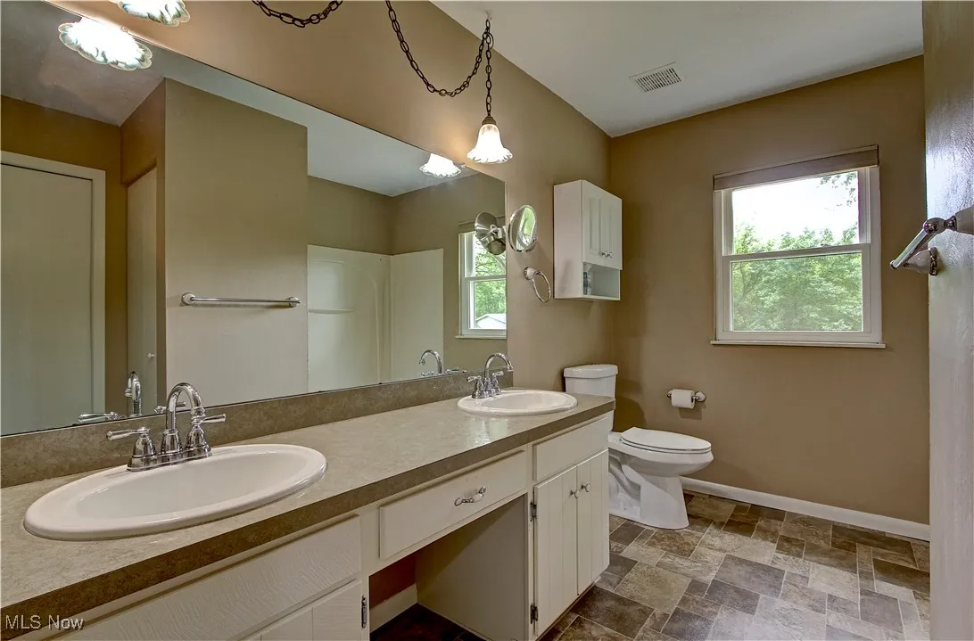 35083 Riegelsberger Road, Avon, Ohio,MLS Now Listing ID