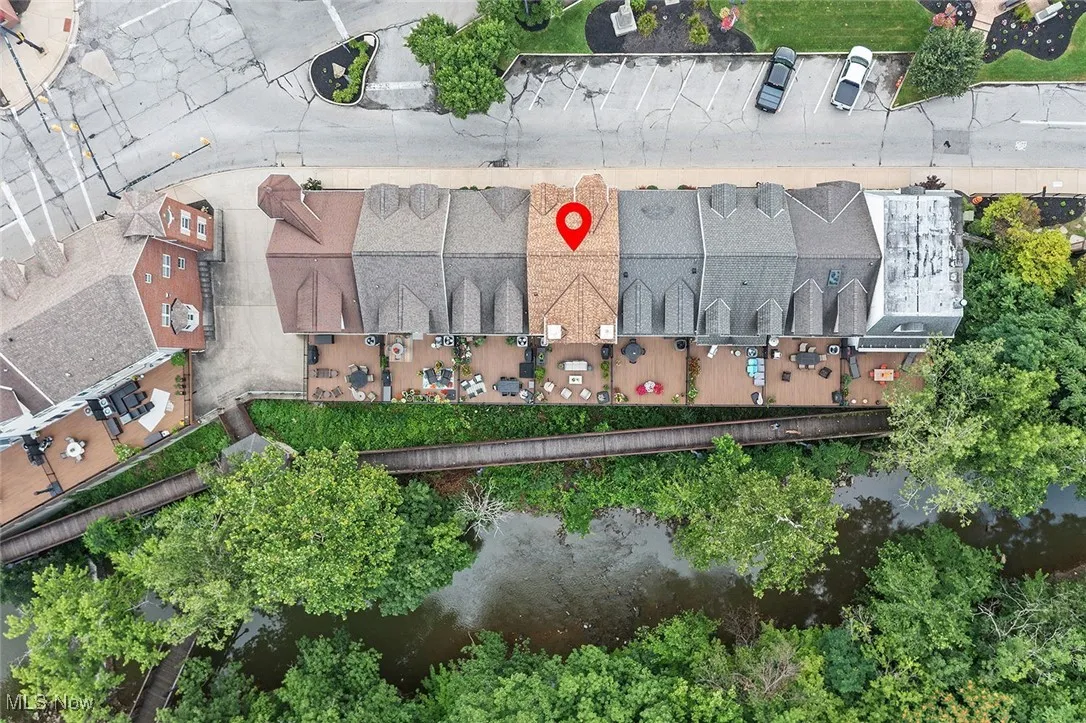 Aerial view of property's location