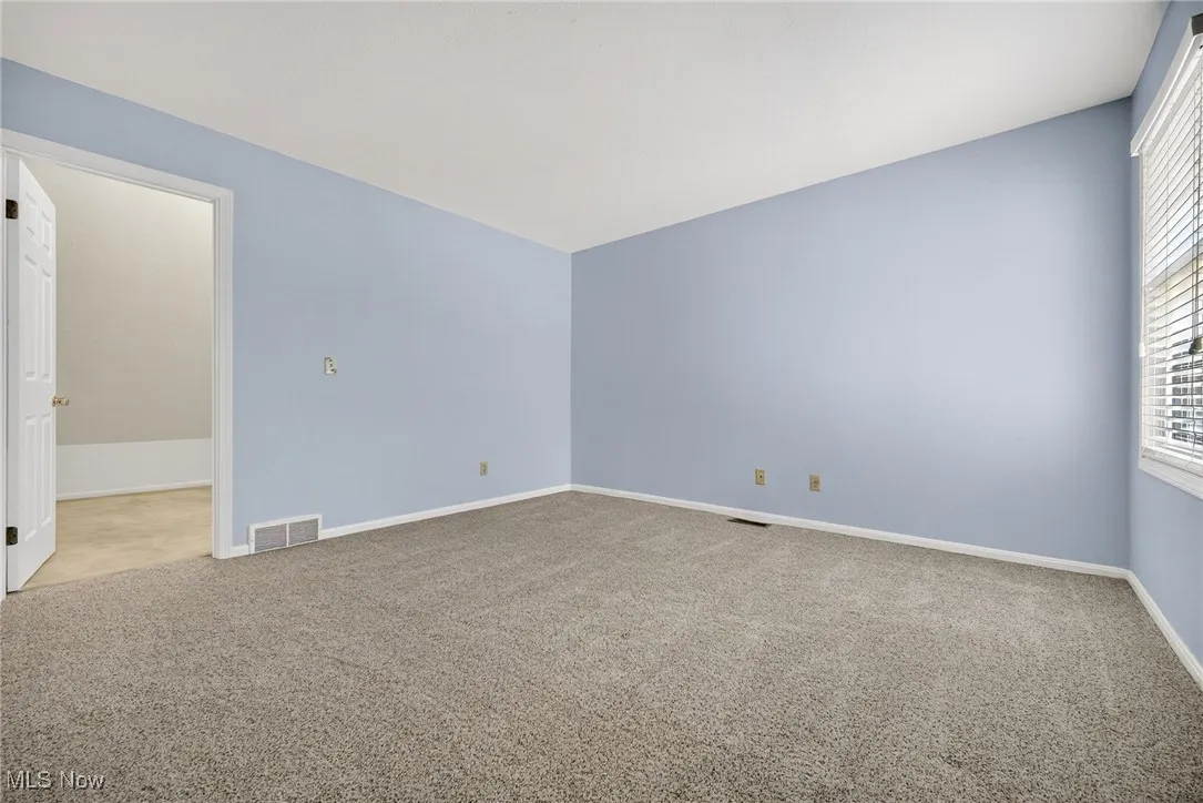 2nd floor bedroom