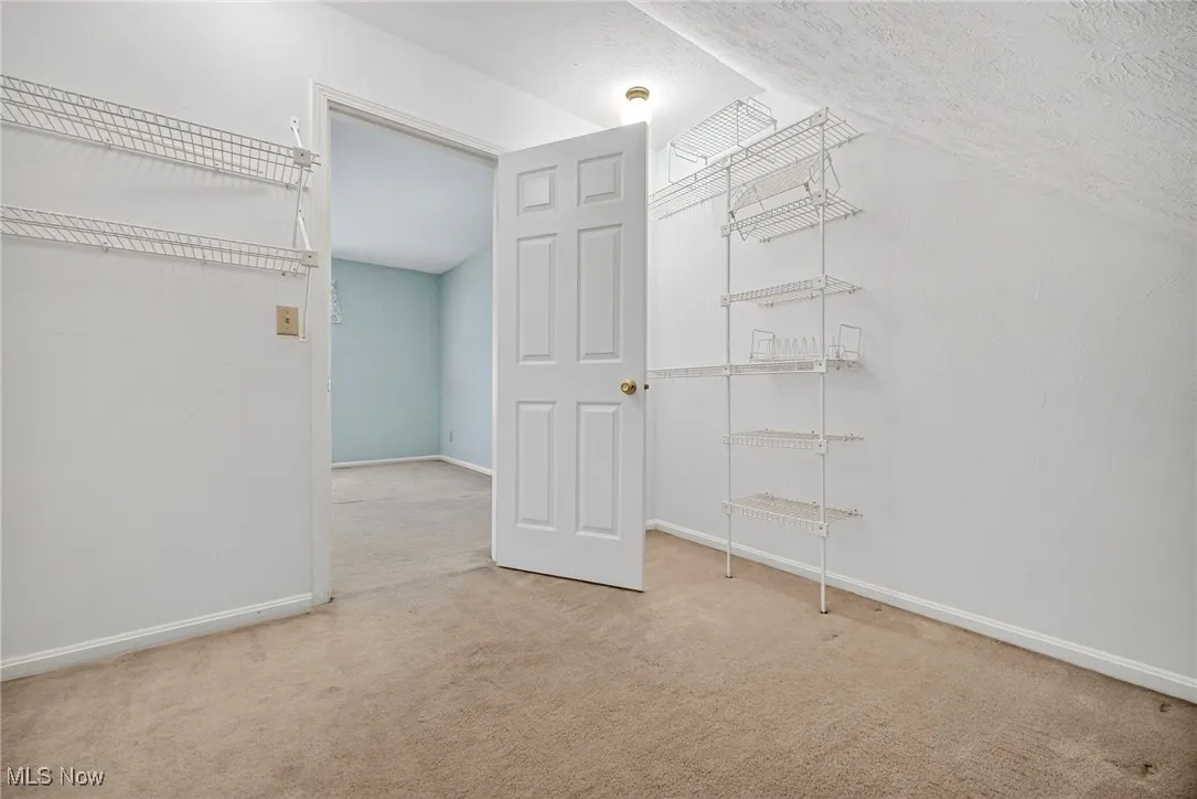 2nd floor bedroom next to bathroom-Walk-in closet