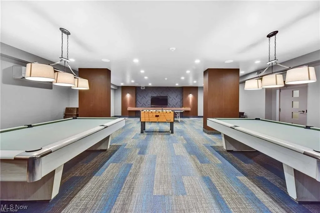 Recreation room featuring billiards, carpet, and recessed lighting