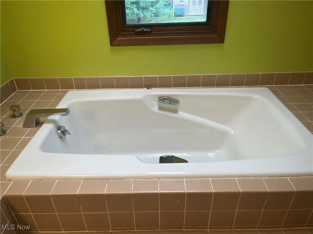 Large Soaking Tub