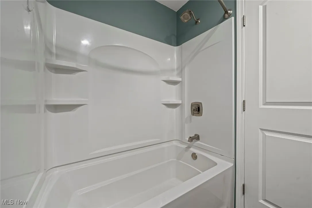 Bathroom with tub / shower combination