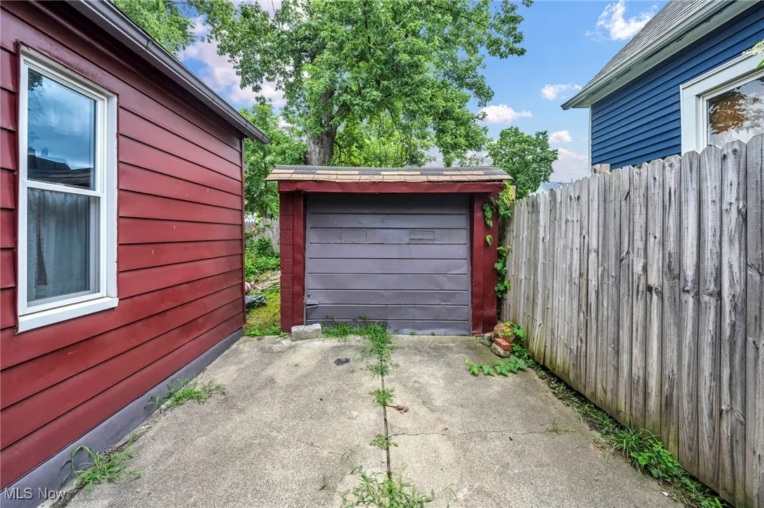 View of patio / terrace with an outbuilding