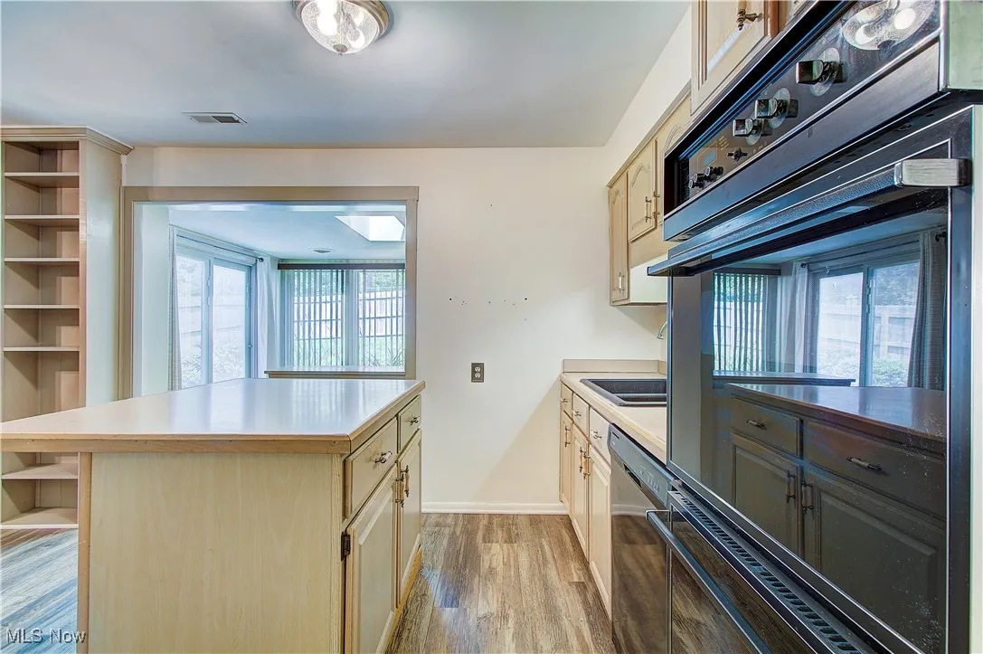 Pretty LVT flooring.