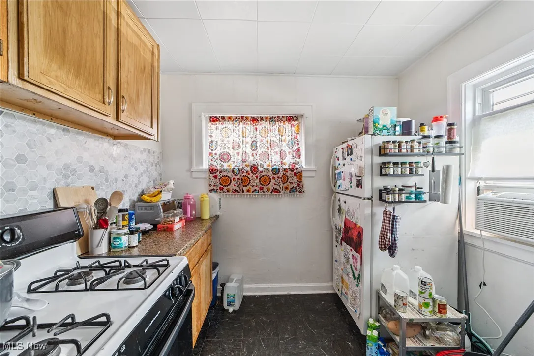 608 E 185th Street, Cleveland, Ohio,MLS Now Listing ID