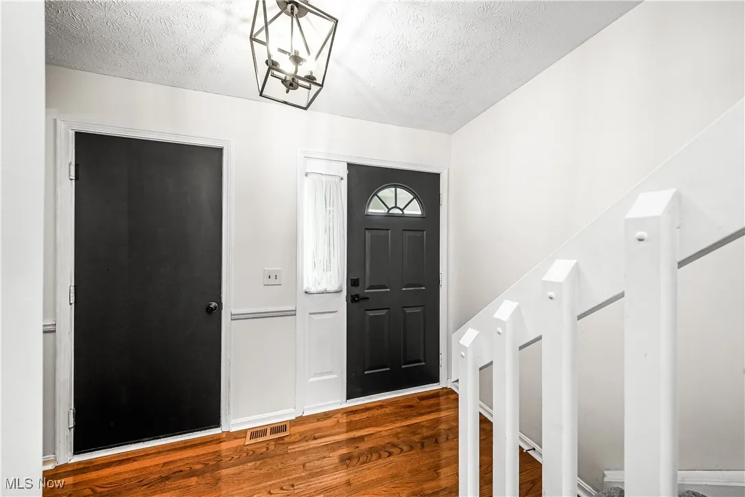 Front Entry Way