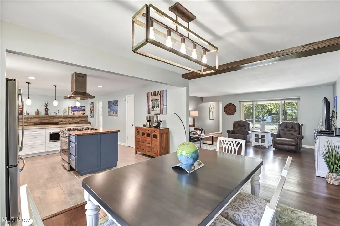 6982 Middlebrook Boulevard, Middleburg Heights, Ohio,MLS Now Listing ID