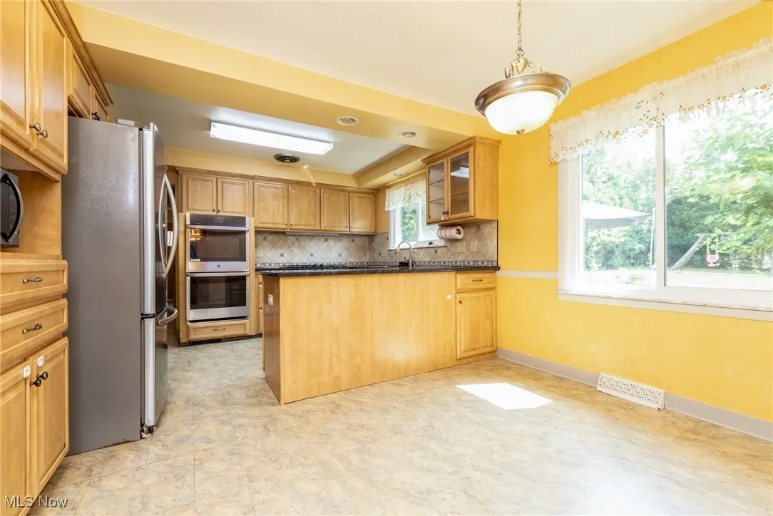 2465 S Belvoir Boulevard, University Heights, Ohio 44118,MLS Now Listing ID