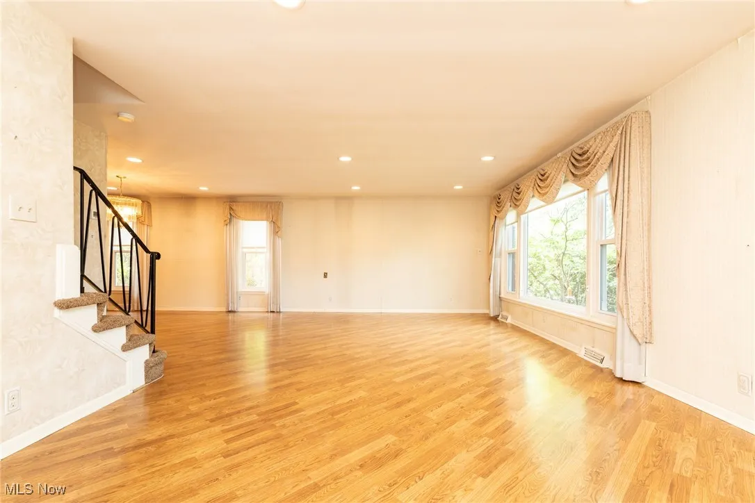 2465 S Belvoir Boulevard, University Heights, Ohio 44118,MLS Now Listing ID