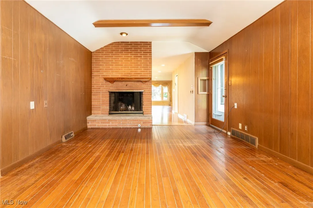 2465 S Belvoir Boulevard, University Heights, Ohio 44118,MLS Now Listing ID