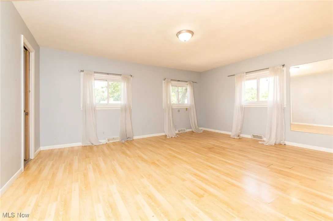 2465 S Belvoir Boulevard, University Heights, Ohio 44118,MLS Now Listing ID
