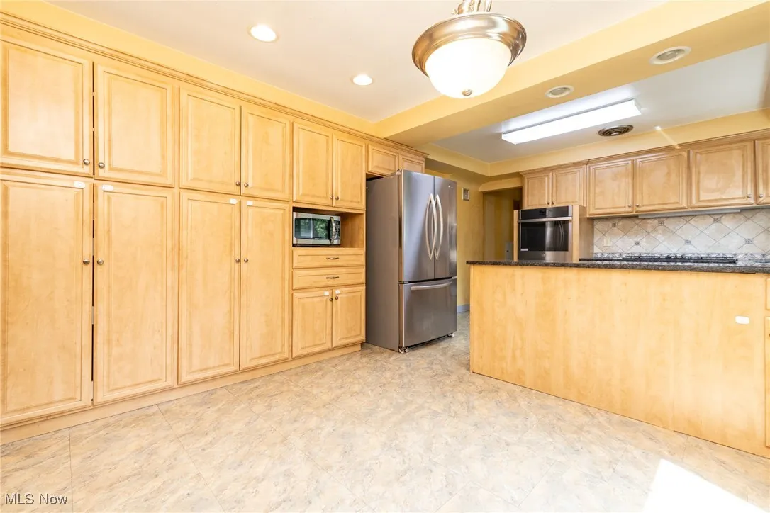 2465 S Belvoir Boulevard, University Heights, Ohio 44118,MLS Now Listing ID