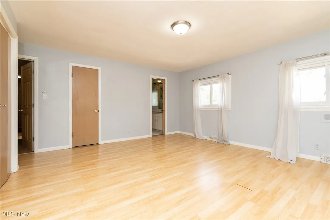 2465 S Belvoir Boulevard, University Heights, Ohio 44118,MLS Now Listing ID