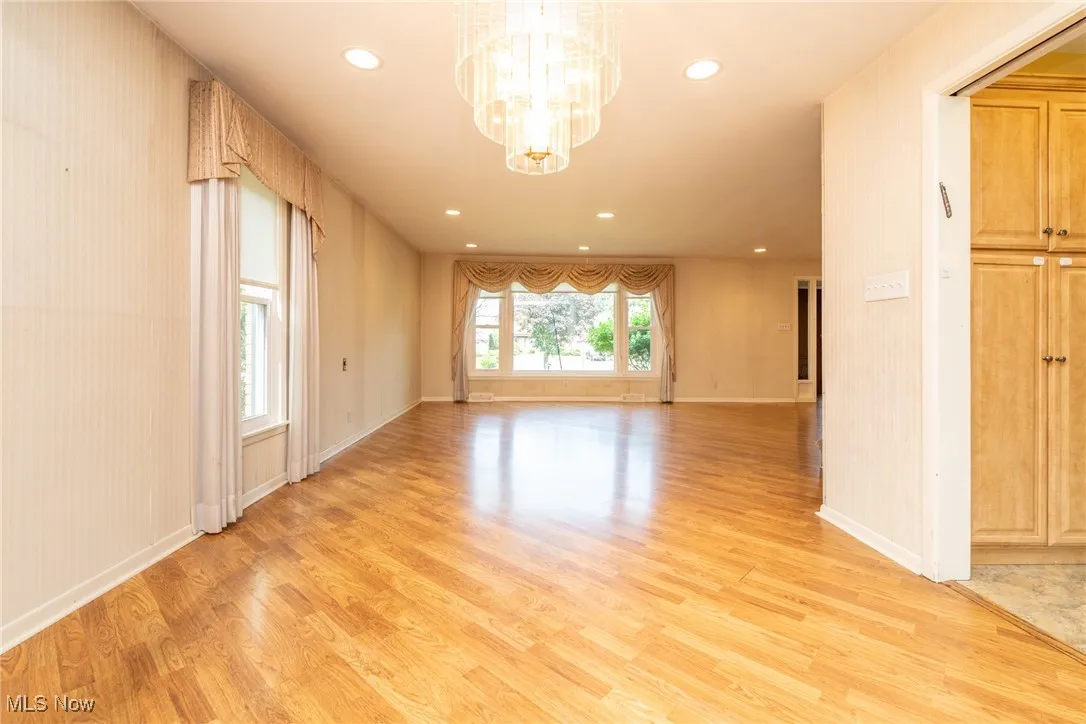 2465 S Belvoir Boulevard, University Heights, Ohio 44118,MLS Now Listing ID