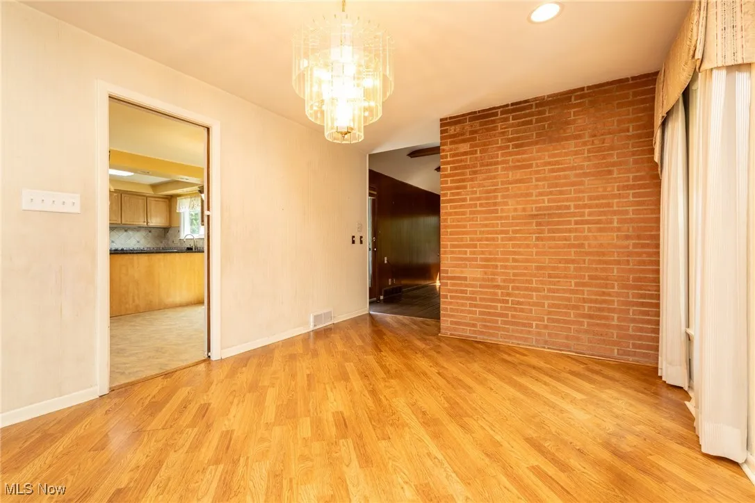 2465 S Belvoir Boulevard, University Heights, Ohio 44118,MLS Now Listing ID