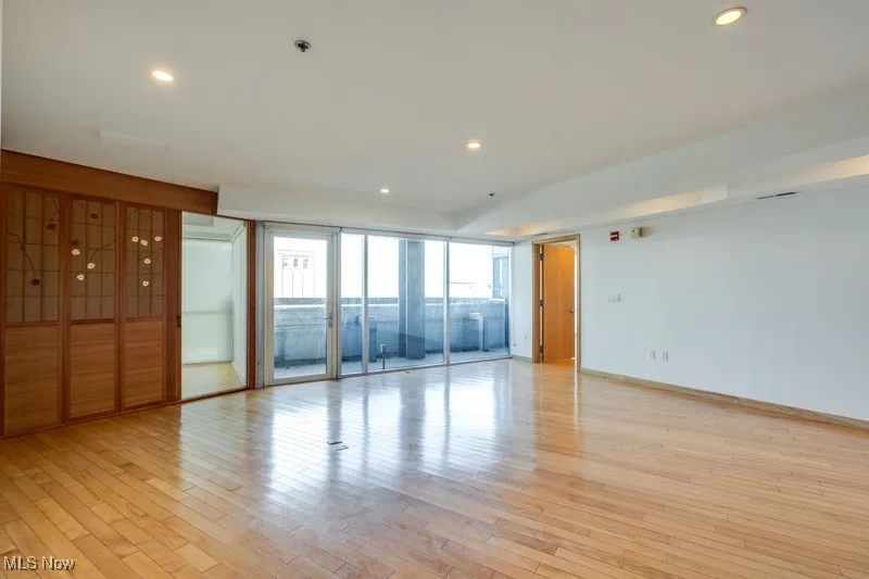 701 W Lakeside Avenue # 402, Cleveland, Ohio,MLS Now Listing ID